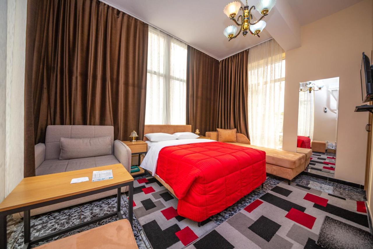 Pik Loti Hotel Tirana